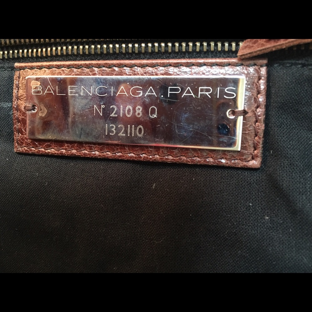 Balenciaga Distressed Brown Leather Shoulder Bag - Picture 3 of 8